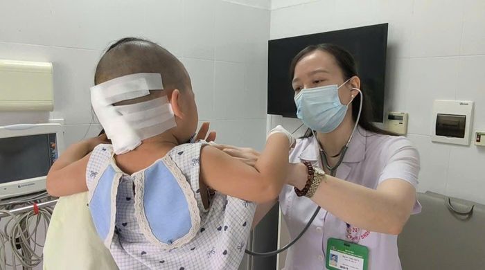 3 ngày sau phẫu thuật, sức khỏe bệnh nhi hồi phục tốt (Ảnh: BVCC)