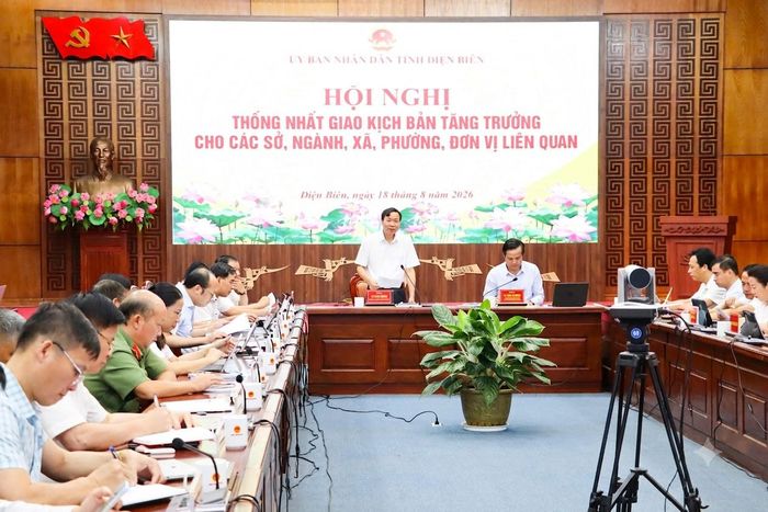 UBND tỉnh Điện Biên tổ chức Hội nghị thống nhất giao kịch bản tăng trưởng. Ảnh ĐBP