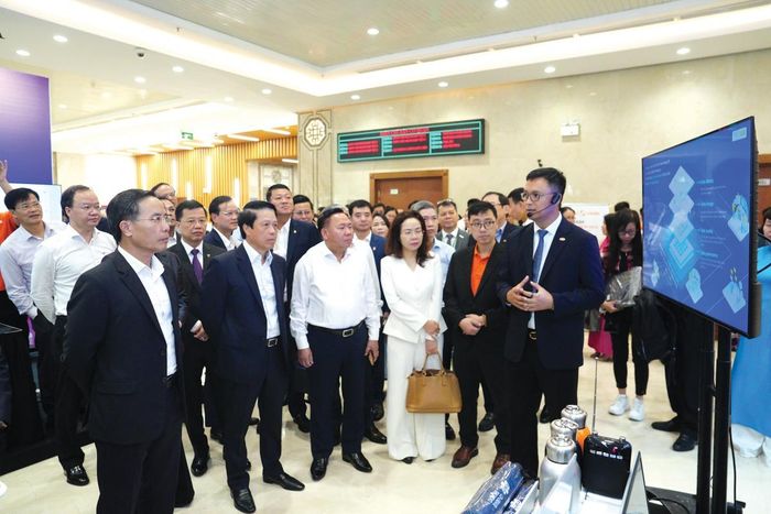 Ngành Ngân hàng sẽ tiếp tục kiến tạo khuôn khổ pháp lý khuyến khích và thúc đẩy chuyển đổi số