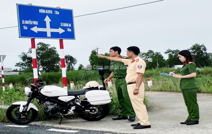 Công an xã, phường tiến hành lắp đặt hệ thống camera giám sát tại một số địa bàn giáp ranh, liên xã.