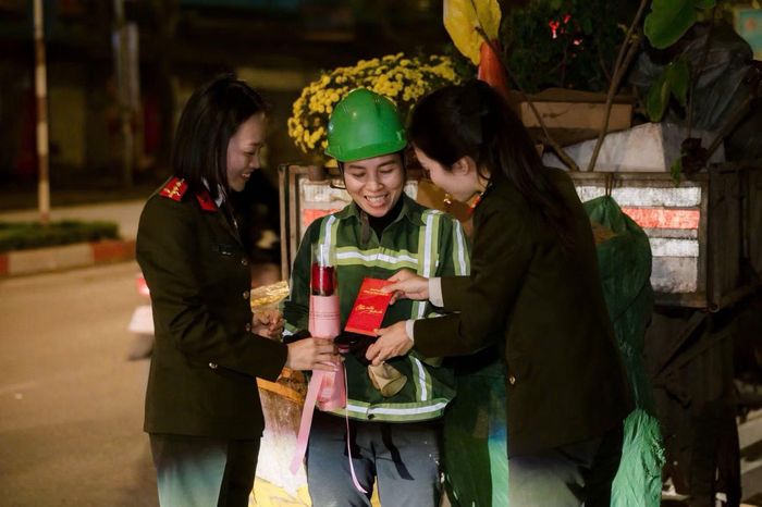 Những việc làm thường ngày của cán bộ, hội viên đã góp phần lan tỏa hình ảnh đẹp về người chiến sỹ CAND.