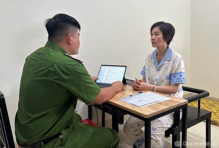 Đối tượng Lã Thuý Kiều khai báo tại cơ quan điều tra.