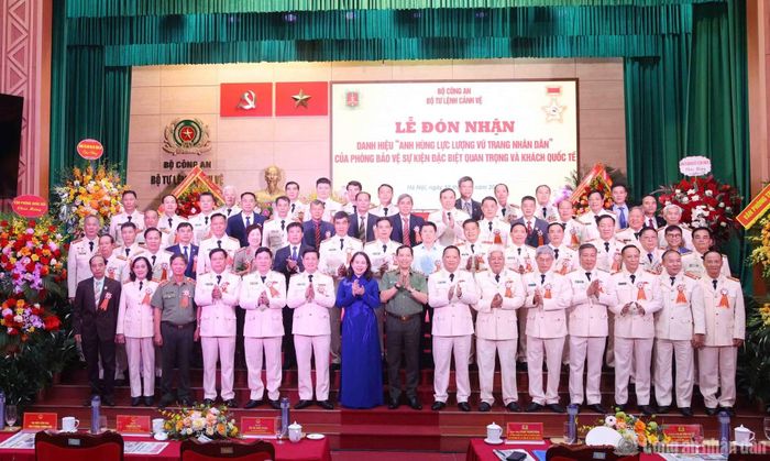 Phó Chủ tịch nước Võ Thị Ánh Xuân và các đại biểu dự buổi lễ.