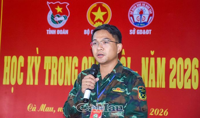 Phó Bí thư Thường trực Tỉnh đoàn, Chủ tịch Hội đồng Đội tỉnh Trần Đăng Khoa phát biểu tại lễ bế mạc.