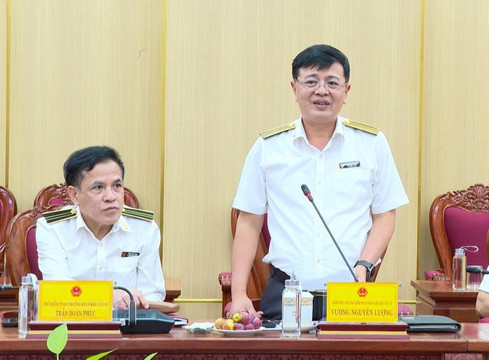 Ông Vương Nguyên Lượng, Kiểm toán trưởng Kiểm toán Nhà nước khu vực III phát biểu tại buổi công bố. Ảnh: UBND tỉnh Quảng Ngãi