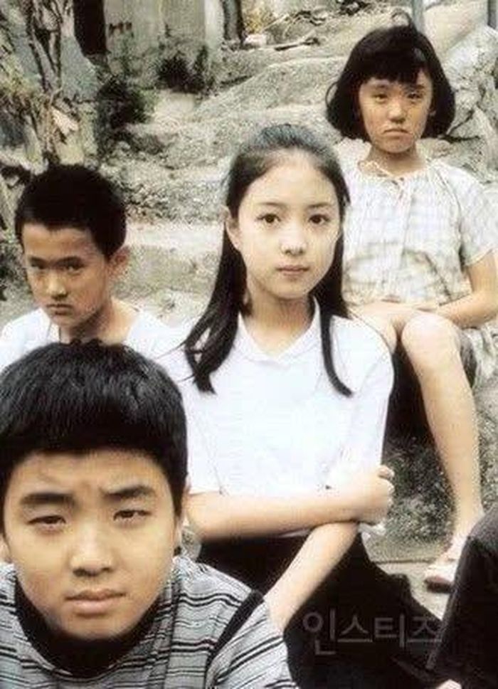 Ngay từ khi còn nhỏ Lee Se Young đã gây ấn tượng bởi khuôn mặt quá xinh đẹp, nổi bật. Nguồn: instiz