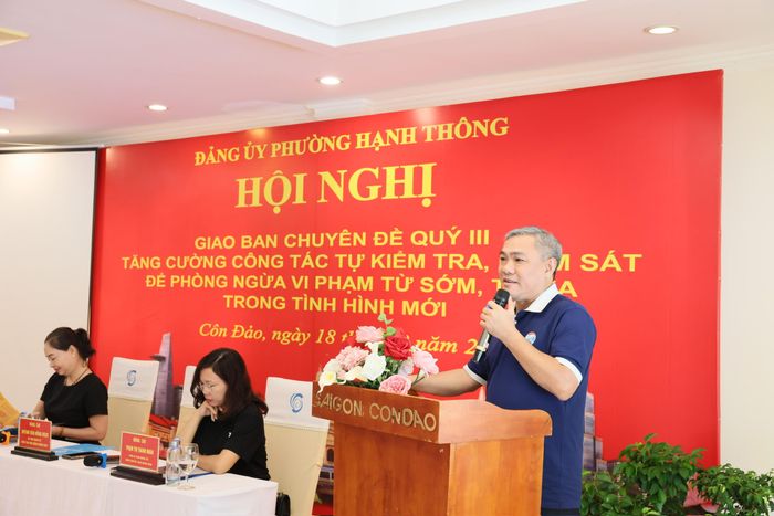 Ông Huỳnh Văn Hồng Ngọc, Bí thư Đảng uỷ, Chủ tịch HĐND P.Hạnh Thông phát biểu 