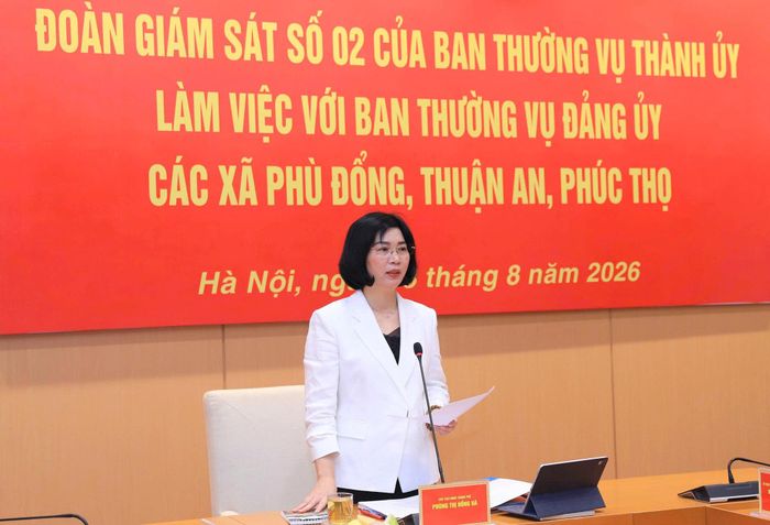 Phó Bí thư Thành ủy, Chủ tịch HĐND thành phố Phùng Thị Hồng Hà phát biểu kết luận buổi làm việc. Ảnh: Lê Hải