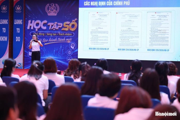 Trường Tiểu học và Trung học cơ sở Nguyễn Du họp Hội đồng sư phạm chuẩn bị cho năm học mới (ảnh: Nhà trường cung cấp).