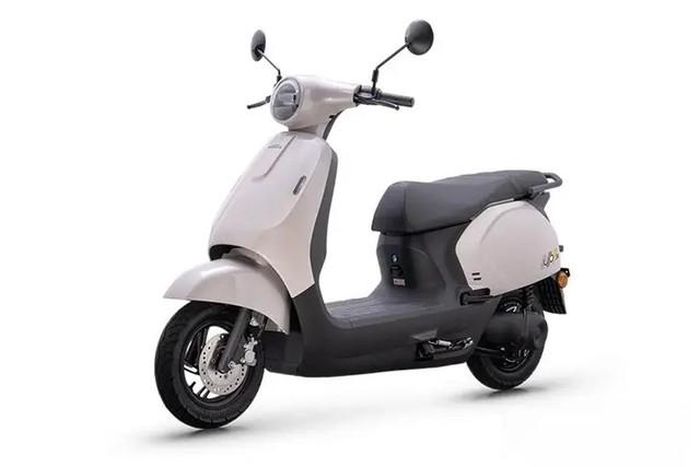 Xe di chuyển tối đa 70km/lần sạc