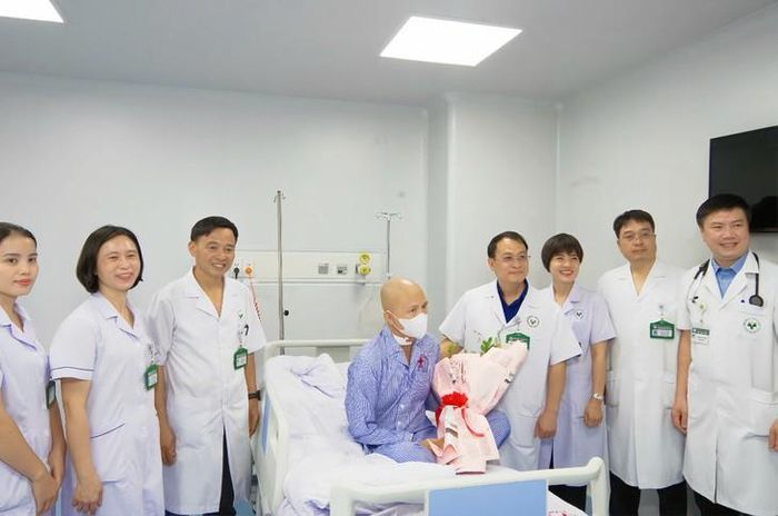 Thành công của ca ghép tế bào gốc mở ra cơ hội sống mới và niềm hy vọng cho người bệnh cùng gia đình.