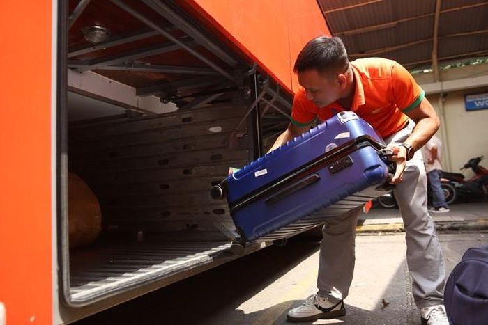 Các bến xe, nhà xe chủ động phương án phục vụ, bảo đảm đủ phương tiện và an toàn cho hành khách trong dịp cao điểm 2/9. (Ảnh: Thành Long)
