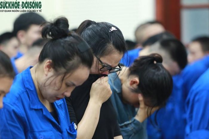 Bị cáo Đặng Thị Ngọc (áo đen) bị tuyên án chung thân. ẢNH: V. Đồng