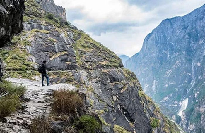 Leo núi là việc nguy hiểm, người không có kinh nghiệm không nên tự leo một mình. Ảnh minh họa: Ace Adventure Expeditions.