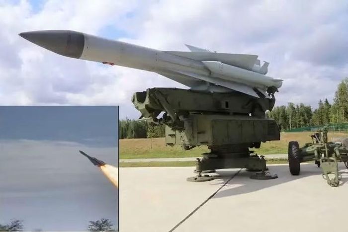 Trước đó phòng không Ukraine đã gây thiệt hại nặng cho phi đội AWACS của Nga khi bắn hạ 2 chiếc A-50U nằm sâu trong không phận do Moskva kiểm soát, khiến Điện Kremlin mất thời gian khá dài khôi phục năng lực trinh sát trên không.