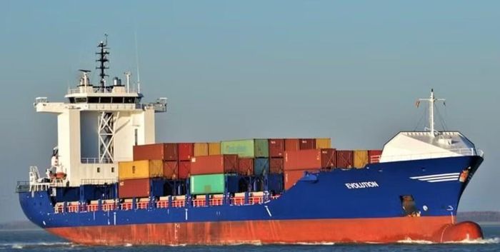 Tuyến đường này gần như tê liệt kể từ khi chiến sự Trung Đông bùng phát, trong khi Mỹ và Iran tiếp tục bất đồng về việc khôi phục hoạt động hàng hải.