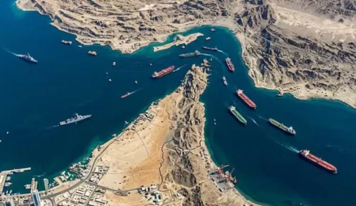 Người phát ngôn Bộ Ngoại giao Iran Esmaeil Baghaei tuần trước cho biết, Tehran và Oman đã đạt đồng thuận về tọa độ tuyến hàng hải qua eo biển sau nhiều tuần đàm phán kỹ thuật.