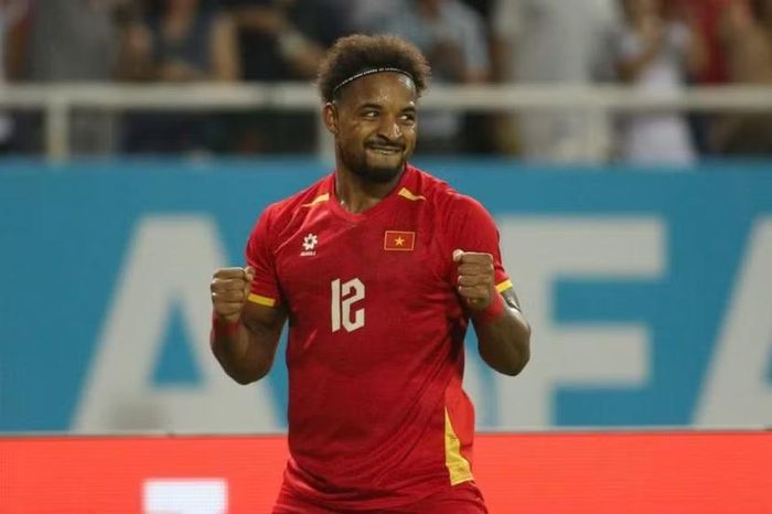 Xuân Son là người hùng của ĐT Việt Nam với cú đúp bàn thắng vào lưới Malaysia