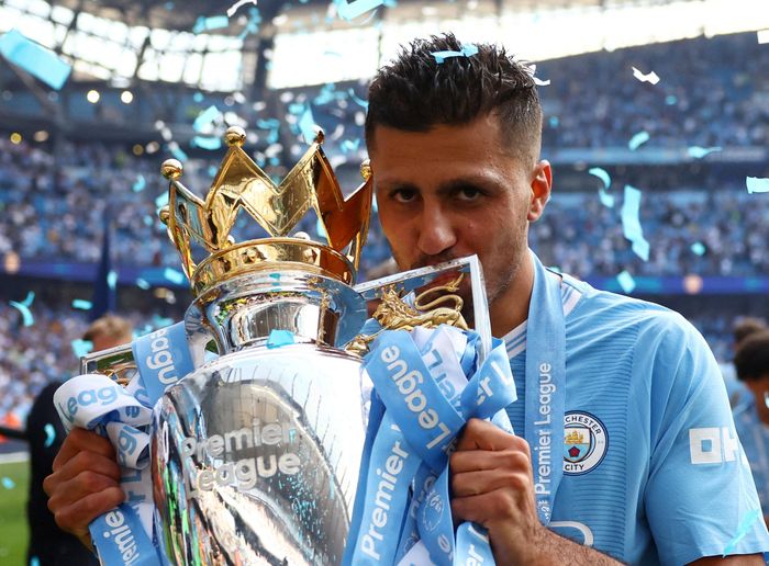  Guardian và Reuters cho biết Man City chi 116 triệu bảng mua Elliot Anderson, nhưng thay Rodri đòi hỏi nhiều hơn việc tìm một tiền vệ chơi cùng vị trí. 