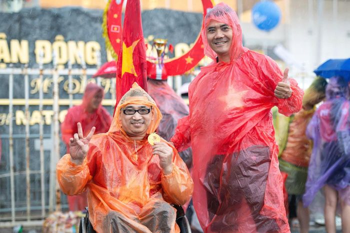 Không khí sôi động tại sân Mỹ Đình. Ảnh: Đinh Hà.