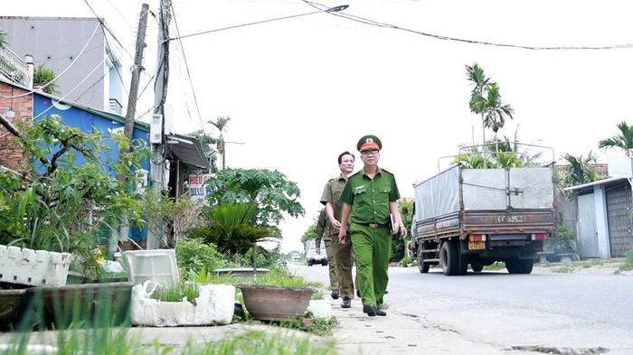 Những bước chân của lực lượng bảo vệ ANTT góp phần giữ bình yên từng khu dân cư