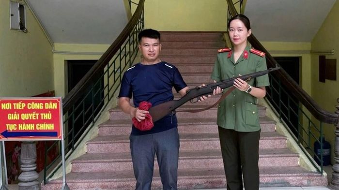 Công an xã Thành Công (Thái Nguyên) vận động nhân dân giao nộp vũ khí, vật liệu nổ, công cụ hỗ trợ