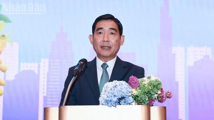 Đại sứ Việt Nam tại Thái Lan Phạm Việt Hùng phát biểu khai mạc buổi lễ. (Ảnh: MINH THẮNG)