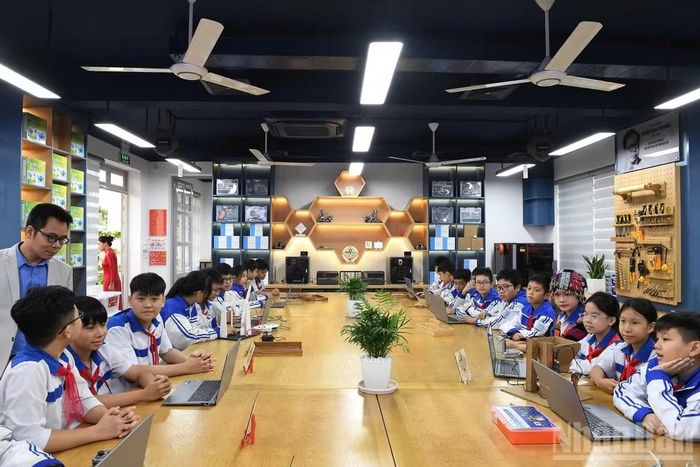 Phòng học STEM đạt tiêu chuẩn quốc tế tại Trường trung học cơ sở Lê Quý Đôn, phường Minh Xuân.