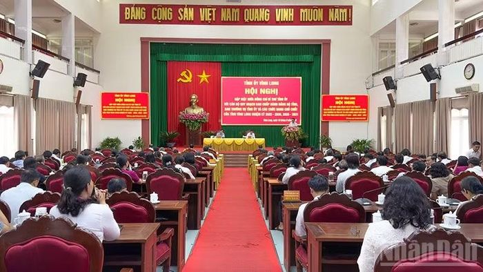 Quang cảnh hội nghị. (Ảnh: BÁ DŨNG)