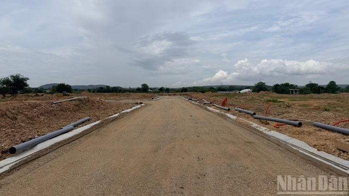 Khu tái định cư tại xã Hồng Sơn có chiều dài tuyến đường hơn 1.175m.