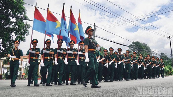 Thời gian luyện tập duy trì liên tục hai buổi sáng và chiều mỗi ngày. (Ảnh: LÊ THÀNH)