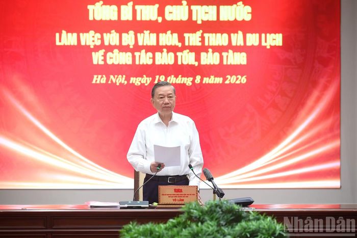 Tổng Bí thư, Chủ tịch nước Tô Lâm phát biểu chỉ đạo tại cuộc làm việc.