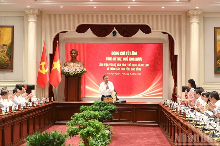 Tổng Bí thư, Chủ tịch nước Tô Lâm chủ trì cuộc làm việc với Bộ Văn hóa, Thể thao và Du lịch về công tác bảo tồn, bảo tàng.