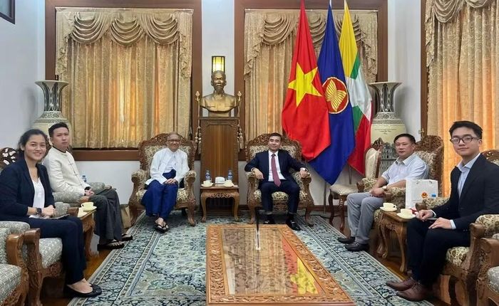 Quang cảnh buổi làm việc. (Ảnh: Đại sứ Việt Nam tại Myanmar cung cấp)