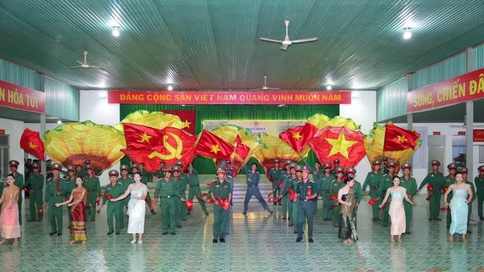 Sắc màu rực rỡ của hội thi.