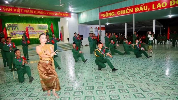 Hội thi cũng là ngày hội thể hiện tình hữu nghị.