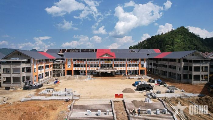 Toàn cảnh Trường Phổ thông nội trú liên cấp Tiểu học và THCS Pha Long (xã Pha Long, tỉnh Lào Cai) đầu tháng 8-2026. Ảnh: DUY THÀNH 