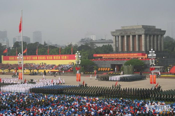 Lực lượng vũ trang và quần chúng nhân dân tại Lễ mít tinh, diễu binh, diễu hành kỷ niệm 80 năm Cách mạng Tháng Tám thành công và Quốc khánh nước Cộng hòa xã hội chủ nghĩa Việt Nam (2-9-1945 / 2-9-2025). Ảnh: THẾ ĐẠI