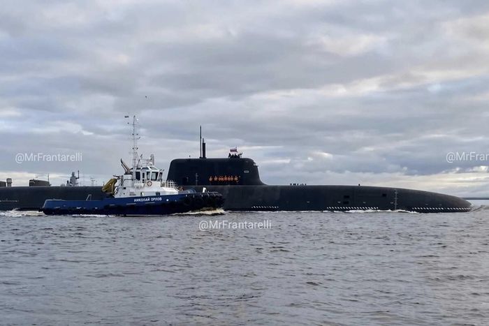 Khabarovsk là tàu ngầm chạy bằng năng lượng hạt nhân đầu tiên của Nga được chế tạo chuyên biệt để mang phương tiện dưới nước không người lái chạy bằng năng lượng hạt nhân 2M39 Poseidon. Ảnh: X/Massimo Frantarelli