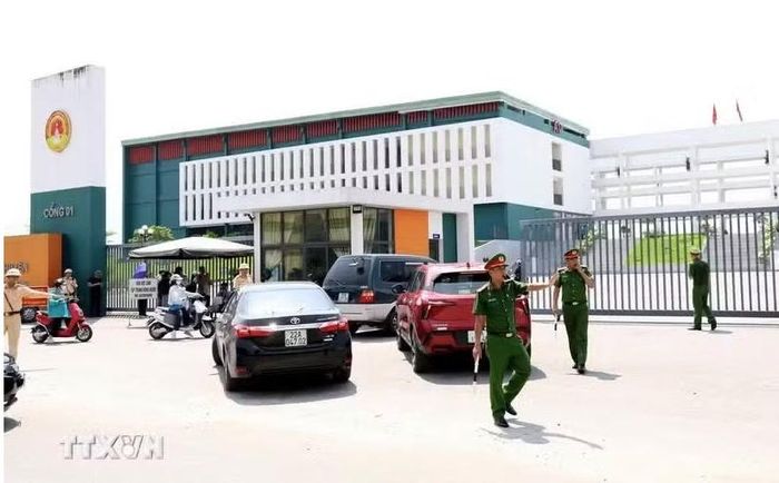 Sáng 19-8, Bộ Giáo dục và Đào tạo đã công bố Báo cáo thống kê kết quả điểm thi lần 2 của thí sinh tại Điểm thi Trường Trung học phổ thông Chuyên Tuyên Quang.