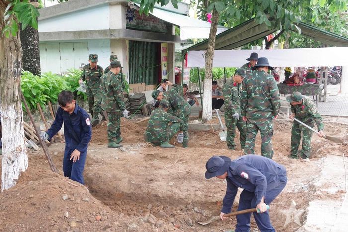 Khu vực Công viên TP Vĩnh Long - nơi có thông tin về mộ tập thể 10 liệt sĩ.  