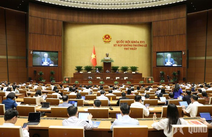 Quang cảnh phiên họp. Ảnh: TRỌNG HẢI