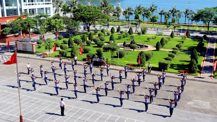 Mô hình phát triển trong toàn Vùng 1 Hải quân giúp cán bộ, chiến sĩ tăng cường đoàn kết, thống nhất cùng giúp đỡ nhau hoàn thành tốt nhiệm vụ được giao.