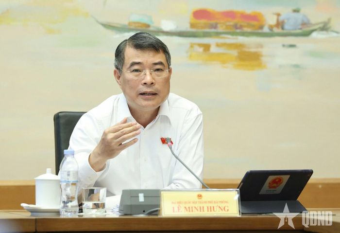 Thủ tướng Chính phủ Lê Minh Hưng phát biểu thảo luận tại tổ. Ảnh: TRỌNG HẢI