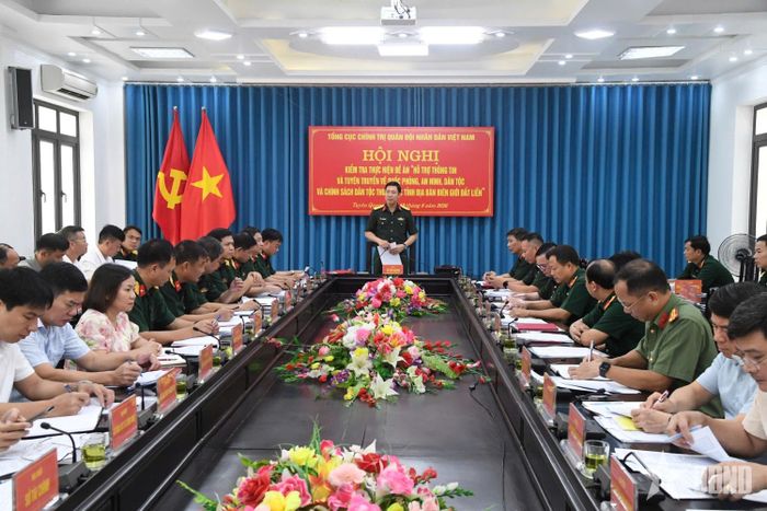  Quang cảnh hội nghị.