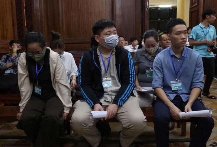 Bị cáo Hoàng Sỹ Thắng trả lời HĐXX từ điểm cầu trại giam Chí Hòa.