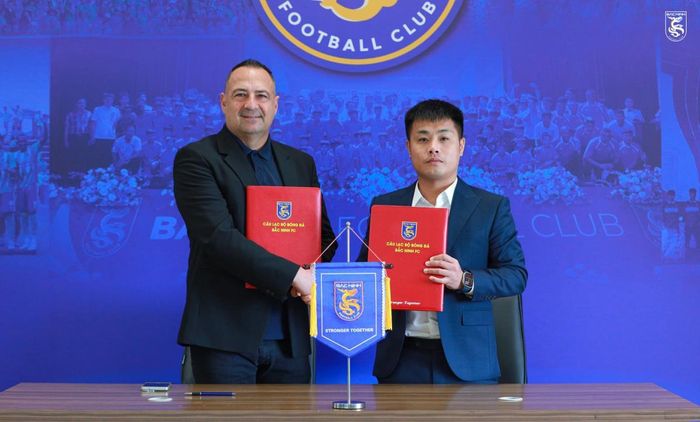 HLV Paulo Foiani tiếp tục dẫn dắt Bắc Ninh FC ở mùa giải 2026/27.