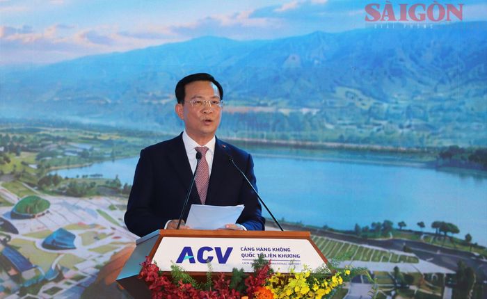 Chủ tịch UBND tỉnh Lâm Đồng Hồ Văn Mười phát biểu tại lễ khánh thành. Ảnh: ĐOÀN KIÊN