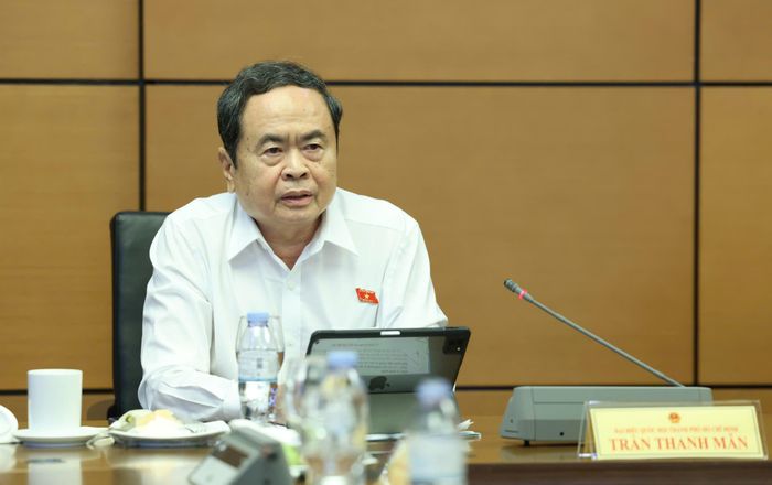 Chủ tịch Quốc hội Trần Thanh Mẫn phát biểu tại thảo luận tổ, sáng 19-8. Ảnh: QUANG PHÚC