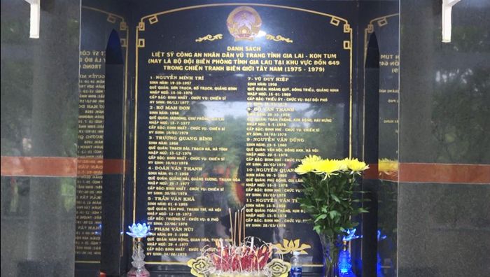 Nhà bia tưởng niệm 11 Anh hùng liệt sĩ BĐBP tỉnh Gia Lai